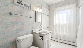 45 Allen St, Barre, VT 05641
