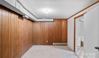 25 Baker Dr, Asheville, NC 28806