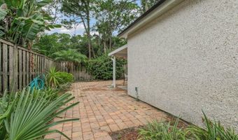 1554 LINKSIDE Dr, Atlantic Beach, FL 32233