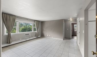 255 E OAK St 12, Addison, IL 60101