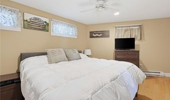 213 Seaside Dr, Jamestown, RI 02835