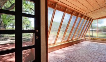 541 ATRISCO Dr NW, Albuquerque, NM 87105