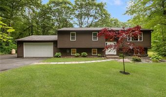 111 Bramble Bush Rd, Coventry, RI 02816