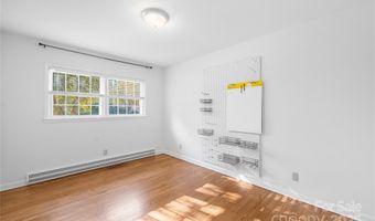 3420 Woodleaf Rd, Charlotte, NC 28205