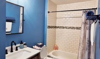 1015 Wedgewood Cir, Belford, NJ 07718