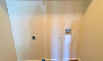1227 Green Valley Dr, Fallon, NV 89406