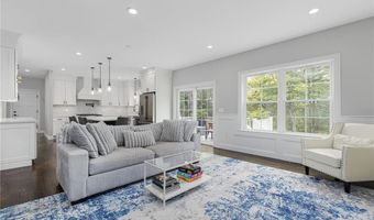 59 Club House Rd, Coventry, RI 02816