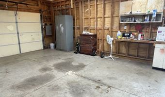3667 ARTHESIA St E, Armstrong, IL 61812