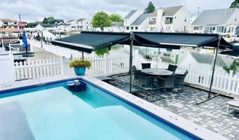21 Drake Dr, Bayville, NJ 08721