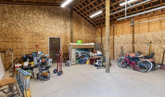 17812 Old Wood Rd, Bend, OR 97707