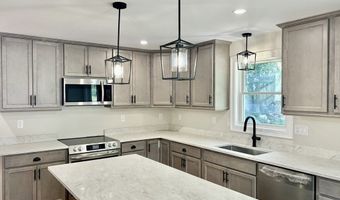 27 Pond Lane Ext, Billerica, MA 01821
