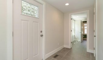 163 Garden Rd, Columbus, OH 43214