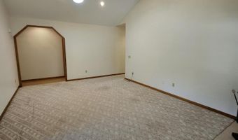 16427 Farm Road 2007, Aurora, MO 65605