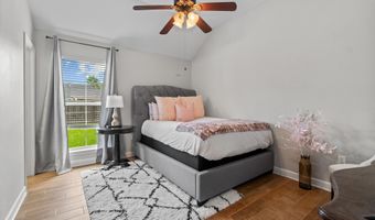 745 Fawn Lake Dr, Baton Rouge, LA 70816
