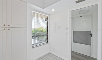 2621 COVE CAY Dr 407, Clearwater, FL 33760