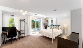 486 Edgeworthe Dr SE, Ada, MI 49301