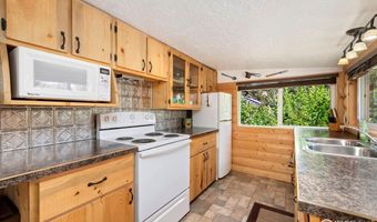 47 Falls Creek Dr, Bellvue, CO 80512
