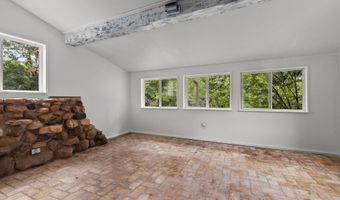 N341 MAYFLOWER Drive, Appleton, WI 54914