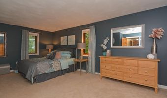 301 N Amherst Rd, Bedford, NH 03110