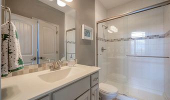 823 155th Cir, Basehor, KS 66007
