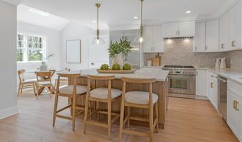 4 Rabbit Ln, Darien, CT 06820