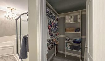 204 Piccadilly, Batesville, MS 38606