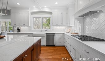 5254 Canyon River Dr NE, Ada, MI 49301