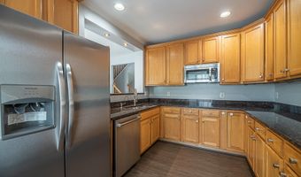 24635 KINGS CANYON Sq, Aldie, VA 20105