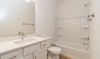 143 10th Ave NE, Altoona, IA 50009