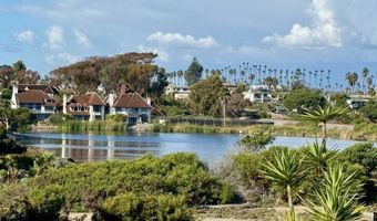 2383 Ocean St, Carlsbad, CA 92008