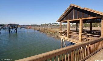 42 Bostick Cir, Beaufort, SC 29902