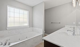 5812 Woodland Rd, Bartlesville, OK 74006