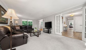 3843 30TH St N, Arlington, VA 22207