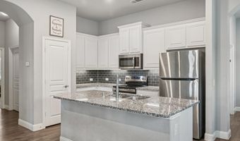 109 Gateway Dr, Alvarado, TX 76009
