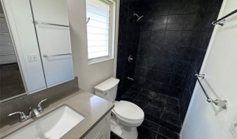 905 Kainui Dr, Kailua, HI 96734