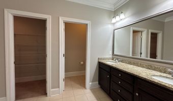 108 Hackamore Ln, Camden, SC 29020