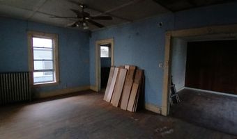 12 Pleasant St, Barre, VT 05641