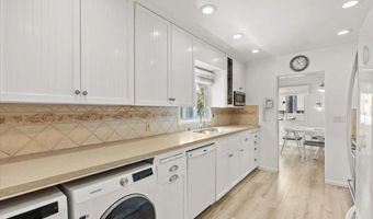 3960 Garfield St, Carlsbad, CA 92008