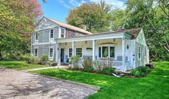 46 Channing Rd, Narragansett, RI 02882