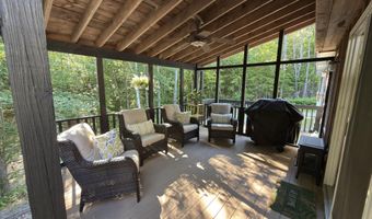 14 Wards Hill Rd, Baldwin, ME 04091