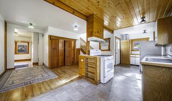 126 Nursery St, Ashland, OR 97520