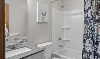 673 KILLMON Rd, Basye, VA 22810