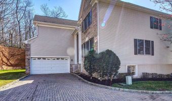 27 Brittany Ct, Atlantic Highlands, NJ 07716