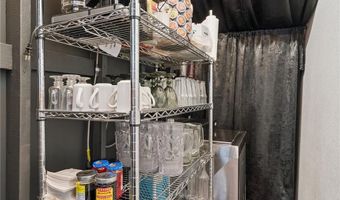 103 E Main St, Anamosa, IA 52205