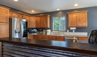 6521 Blue Springs Rd, Casper, WY 82604
