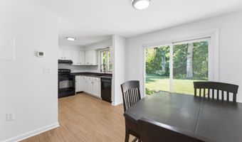 472 Dowd Ave 472, Canton, CT 06019
