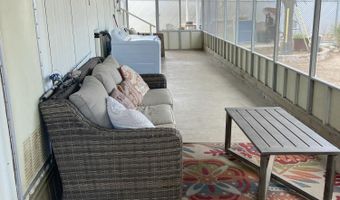 557 E Hillcrest Dr, Benson, AZ 85602