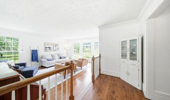 2400 Anchor Way, Anchorage, KY 40223