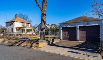 6 1st St, Aberdeen, NJ 07747