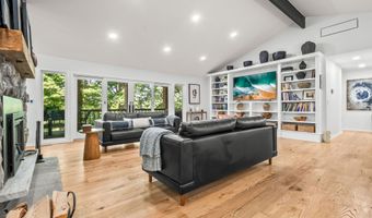 4720 Nirvana Dr, Adrian, MI 49221